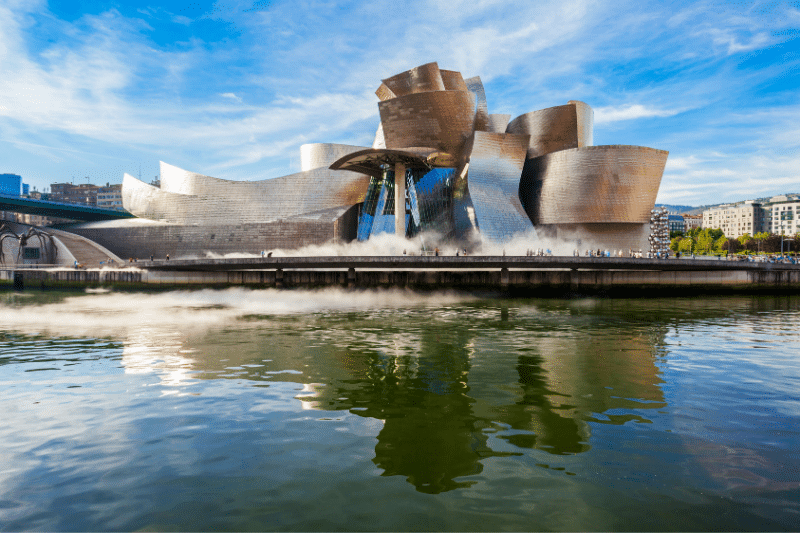 بلباو ونهر نرفيون والمشهد الثقافي