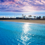 شاطئ مالفاروسا في فالنسيا عند الغروب